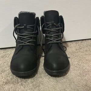 Black CLIFFS BY WHITE MOUNTAIN Women's Duena Hiking Style Boot